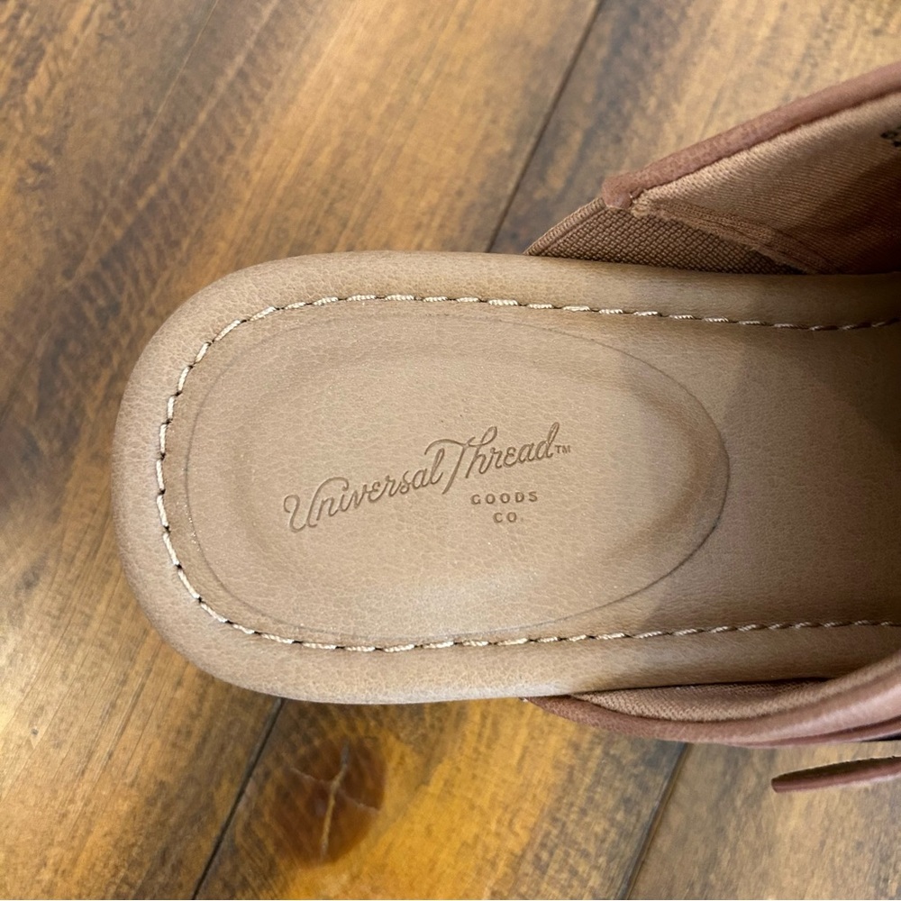 Universal Thread | FAYE Buckle Clog EUC - Picture 8 of 9